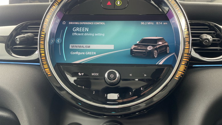 MINI Hatchback 1.5 Cooper Classic Premium 3dr Auto Petrol Hatchback